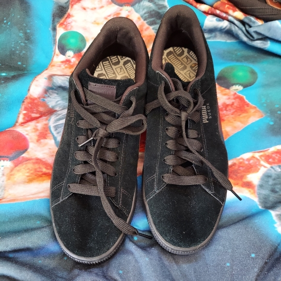 Black Suede Pumas - Picture 4 of 9